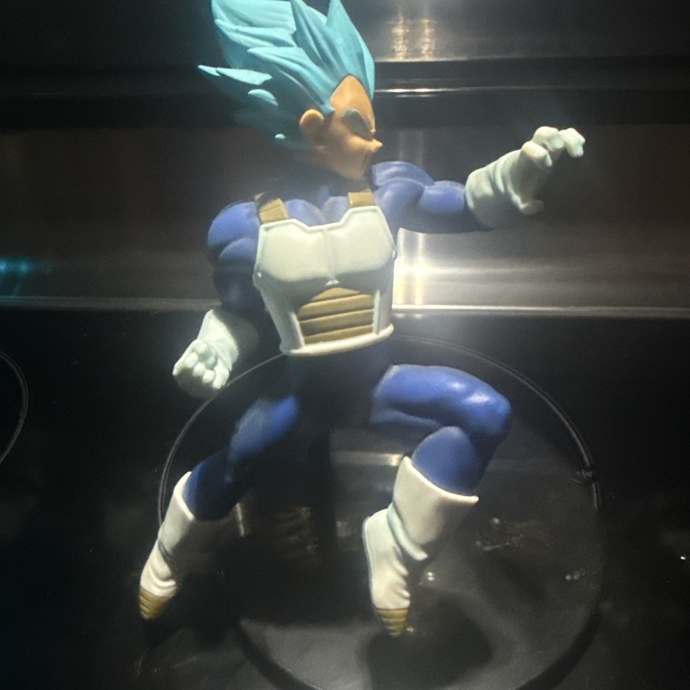 ichiban kuji Dragon Ball figure figurine Vegeta Blue God W/ Stand Same Day Shipp